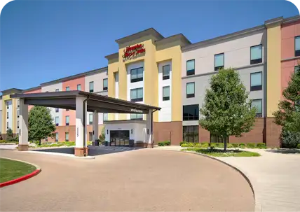 Hampton Inn & Suites